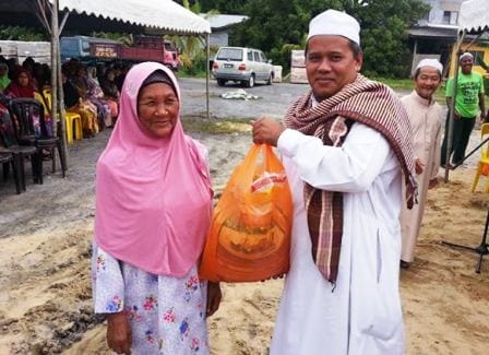 majlis gong kiat1 http://buletinonline.net/images/stories/aberita22/majlis%20gong%20kiat1.jpg